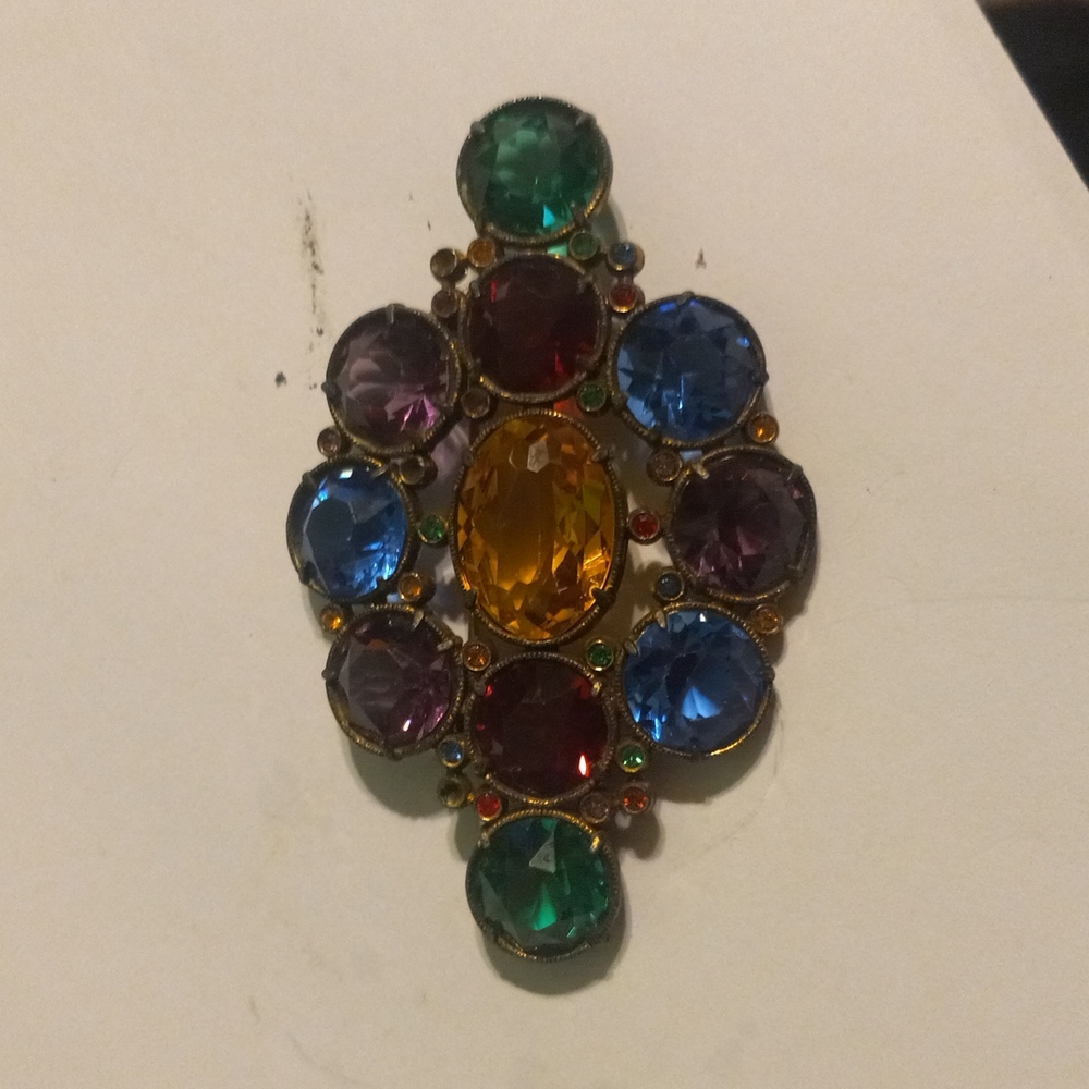 Vintage broach